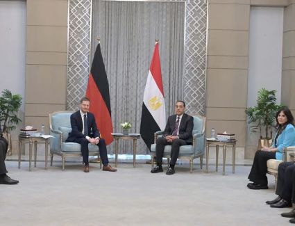 رئيس الوزراء يلتقي رئيس وزراء ولاية ساكسونيا الحرة الألمانية لبحث سبل دعم التعاون المُشترك في عدد من الملفات