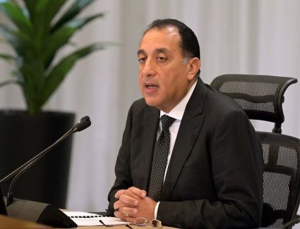 رئيس الوزراء يتوجه إلى أوغندا لترؤس وفد مصر بالقمة غير العادية للدول المساهمة بقوات في بعثة الاتحاد الأفريقي للدعم والاستقرار في الصومال