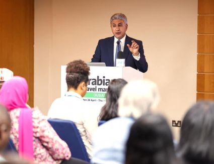 وزير السياحة من دبي يدعو شعوب العالم لزيارة المتحف المصري الكبير بعد افتتاحه كاملاً بشكل رسمي في يوليو المقبل