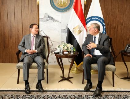وزير البترول يستقبل رئيس مؤسسة البترول الوطنية الكورية لبحث الفرص الاستثمارية
