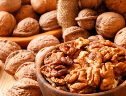 «دراسة»: الجوز قد يحميك من سرطان القولون