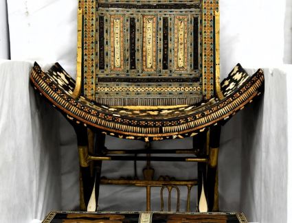 المتحف المصري الكبير يستقبل  163 قطعة من كنوز الملك الذهبي توت عنخ آمون