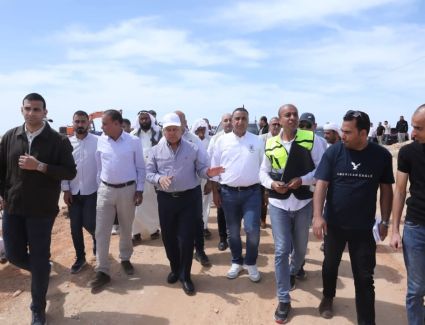 وزير النقل يتابع أعمال تنفيذ مشروع إنشاء خط سكة حديد بئر العبد / العريش / جنوبًا رأس النقب (مطار طابا) بطول  341 كيلومترًا