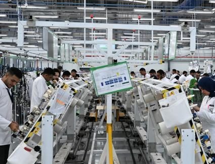 رئيس الوزراء فى العاشر من رمضان لافتتاح المصنع الجديد لـ "سوميتومو"  العالمية لإنتاج الضفائر الكهربائية للسيارات