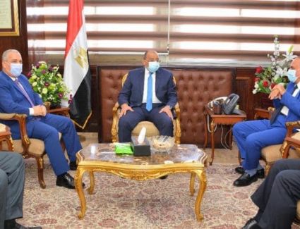 وزير التنمية المحلية يلتقى رئيس الهيئة الوطنية للصحافة ورؤساء مجالس إدارات الأهرام وأخبار اليوم والجمهورية