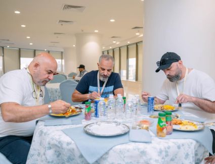 Pilgrims' Meals Under the Microscope: Delegation Officials Join Food Evaluation Ahead of Hajj