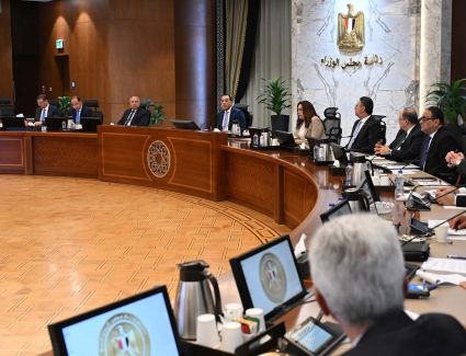 رئيس الوزراء يترأس اجتماع اللجنة العليا لضبط الأسواق وأسعار السلع
