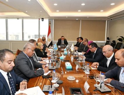 وزير الإسكان يعقد اجتماعًا تنسيقيًا لمتابعة آلية عمل وحدتي تنظيم السوق العقارية وتصدير العقار