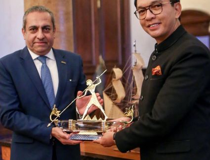 شركة العاصمة الإدارية للتنمية العمرانية في جمهورية مدغشقر للمساهمة في بناء عاصمتهم الإدارية