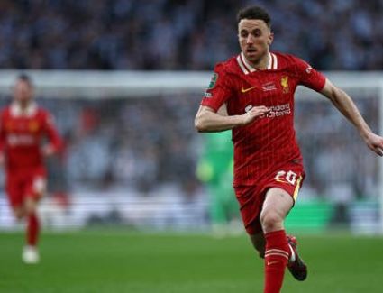 عن 28 عاماً.. وفاة نجم ليفربول في حادث سير