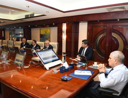 رئيس هيئة قناة السويس يبحث الشراكة مع مجموعة  UW القبرصية وضخ استثمارات لتحويل بورسعيد  إلى ترسانة عالمية