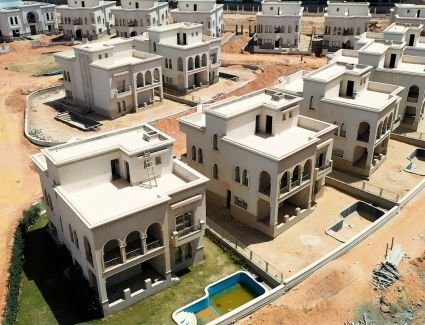 شركة لافيردي للتطوير العقارى تواصل تسليم الوحدات بالعاصمة الإدارية وتحقق نسب تنفيذ تصل إلى 70% 