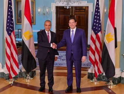 وزير الخارجية والهجرة يلتقي نظيره الأمريكي