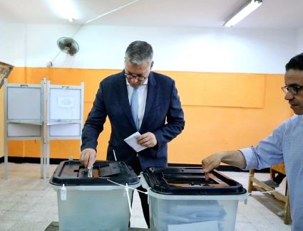 وزير البترول والثروة المعدنية يُدلي بصوته في انتخابات مجلس الشيوخ