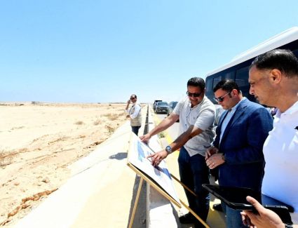 وزير الإسكان يتفقد مشروعات المرحلة العاجلة للأراضي البديلة بمنطقة "شمس الحكمة" ويتابع مخطط تنمية بالمنطقة