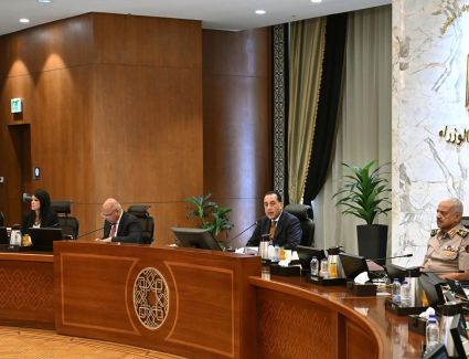 رئيس الوزراء يترأس الاجتماع الأسبوعي للحكومة