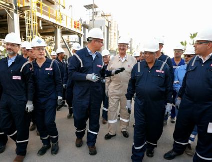 وزير البترول والثروة المعدنية يتفقد مشروعات التطوير وزيادة الإنتاج وترشيد الطاقة بشركة العامرية لتكرير البترول