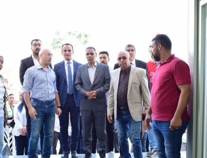 وزير الإسكان يتابع موقف تنفيذ وحدات "ديارنا" بمدينة أكتوبر الجديدة