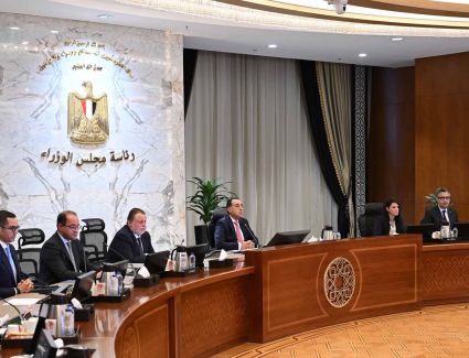 رئيس الوزراء يترأس اجتماع المجموعة الوزارية الاقتصادية