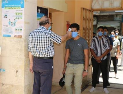 هل تخصص "التعليم" لجانًا لطلاب الثانوية العامة المصابين بكورونا؟.. الحكومة ترد