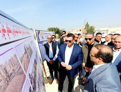 وزير الإسكان ومحافظ الفيوم يتفقدان مجمع محطات مياه الشرب بالعزب الجديدة ضمن "حياة كريمة"