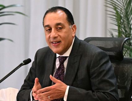 رئيس الوزراء يهنئ فخامة الرئيس بالعام الميلادي الجديد