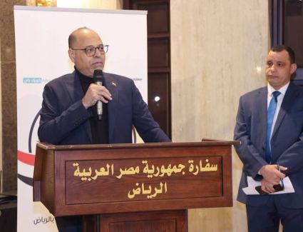 وزير العمل يعقد لقاءً موسعًا مع ممثلي الموارد البشرية بالشركات السعودية والجالية المصرية