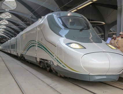 تأكيد جميع حجوزات قطار الحرمين لشركات السياحة المصرية لموسم حج 2026م / 1447هـ