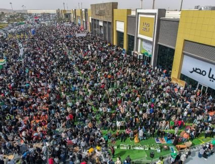 معرض القاهرة الدولي للكتاب يتخطى 4.5 مليون زائر خلال تسعة أيام&nbsp; منذ افتتاحه للجمهور