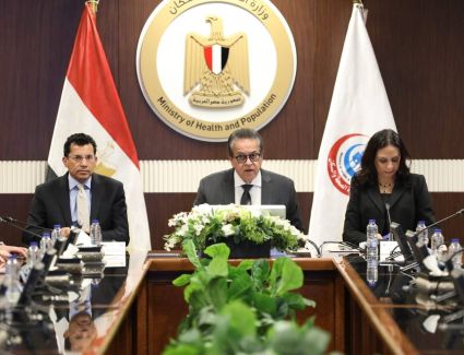 وزير الصحة يترأس اجتماع اللجنة التنسيقية المعنية باستقبال الجرحى والمصابين الوافدين من قطاع غزة