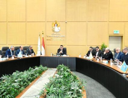 وزير الإسكان يُصدر حزمة تكليفات لتطوير منظومة العمل بالوزارة