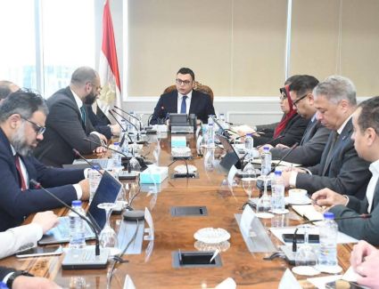 وزير الإسكان يتابع الإجراءات المتخذة لتدشين منصة تصدير العقار