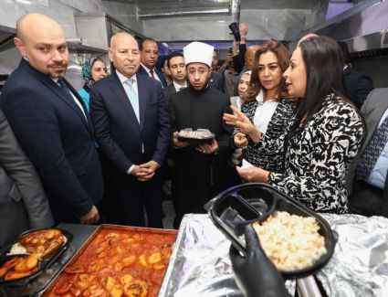 3وزراء ومحافظ القاهرة يفتتحون مطبخ "المحروسة" للإطعام بمنطقة رمسيس
