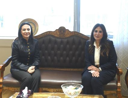 وزيرة التضامن الاجتماعي تهنيء وزيرة الإسكان عقب أداء اليمين الدستورية.. وتناقشان عدد من ملفات العمل المشتركة