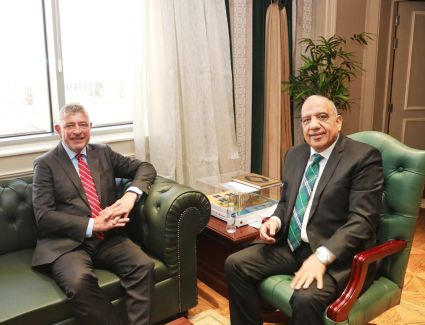 وزير الكهرباء يستقبل سفير الدنمارك بالقاهرة لبحث سبل دعم وتعزيز التعاون والفرص الاستثمارية في مجالات الطاقات المتجددة