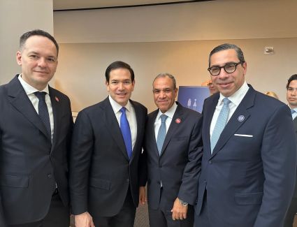 وزير الخارجية يجري مجموعة من اللقاءات الجانبية مع الوزراء والمسئولين على هامش الاجتماع الأول لمجلس السلام في واشنطن