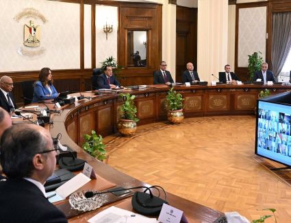 رئيس الوزراء يترأس أول اجتماع لمجلس المحافظين بعد تشكيله الجديد