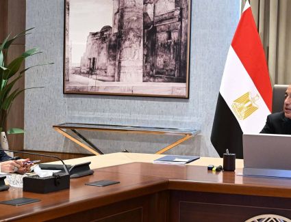 رئيس الوزراء يستعرض مستجدات عددٍ من مشروعات وملفات عمل وزارة البترول