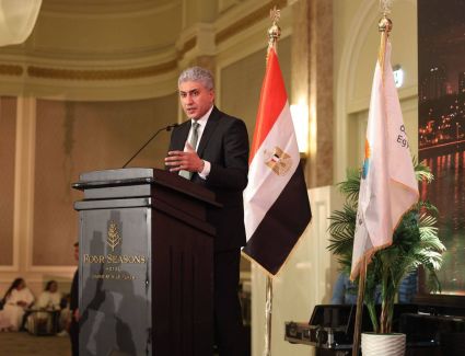 وزير السياحة والآثار يُشارك في السحور السنوي للاتحاد المصري للغرف السياحية