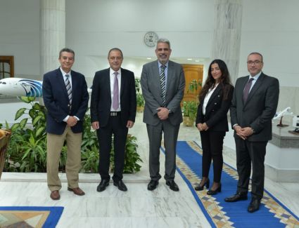 مصر للطيران تستقبل نائب رئيس الإتحاد الدولي للنقل الجوي IATA لإقليم إفريقيا والشرق الأوسط