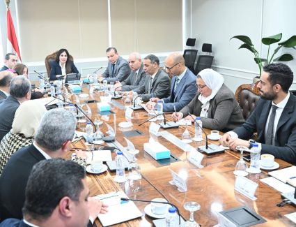 وزيرة الإسكان تبحث إجراءات وآليات طرح وحدات سكنية بنظام الإيجار