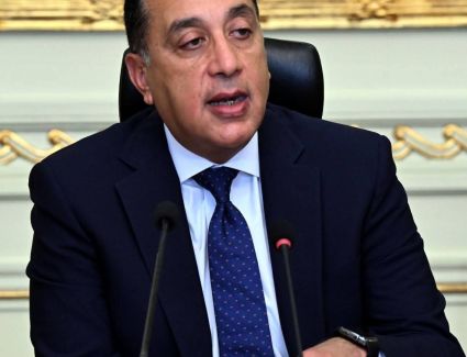 رئيس الوزراء: الحكومة تتبع سياسة التدرج في اتخاذ القرارات لضمان عدم تحميل المواطن أعباء إضافية