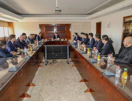 وزير الزراعة يبحث مع وفد من المستثمرين الصينيين آفاق التعاون في التصنيع الزراعي والتكنولوجيا الحديثة