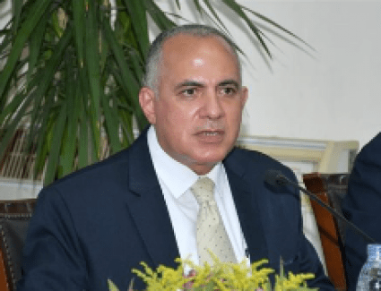 وزير الري: "سد النهضة الإثيوبي له عيوب فنية خطيرة.. ومصر مبتهزرش"