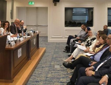 وزير الطيران المدني يستعرض استراتيجية تطوير القطاع وتعزيز تنافسيته في مواجهة التحديات الإقليمية ومناقشة خطة متكاملة لاستعدادات موسم الحج