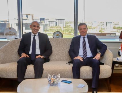 وزيرا "الزراعة" و"التعليم" يبحثان آليات تعزيز التعاون للتوسع في مدارس التكنولوجيا التطبيقية في المجال الزراعي