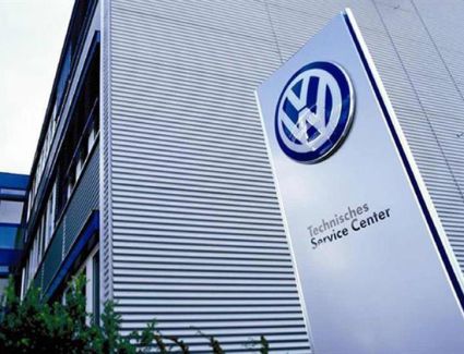 "فولكسفاجن" تخفض مستهدفات مبيعاتها في الصين بسبب شدة المنافسة