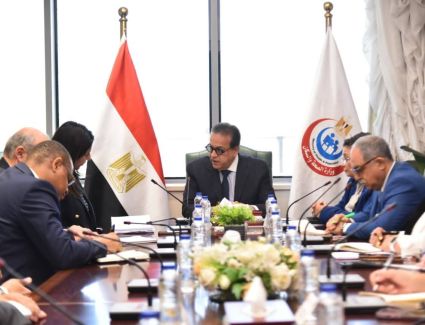 وزير الصحة يبحث تعزيز التعاون مع البنك الدولي ومؤسسة التمويل الدولية في القطاع الصحي