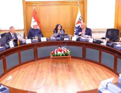 وزيرة التضامن تترأس اجتماع مجلس إدارة بنك ناصر الاجتماعي .. وتناقش مشروع الموازنة التخطيطية للعام المالي 2026 /2027