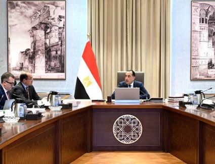 رئيس الوزراء يُتابع موقف سداد مستحقات هيئة المجتمعات العمرانية الجديدة لدى عدد من الوزارات والجهات